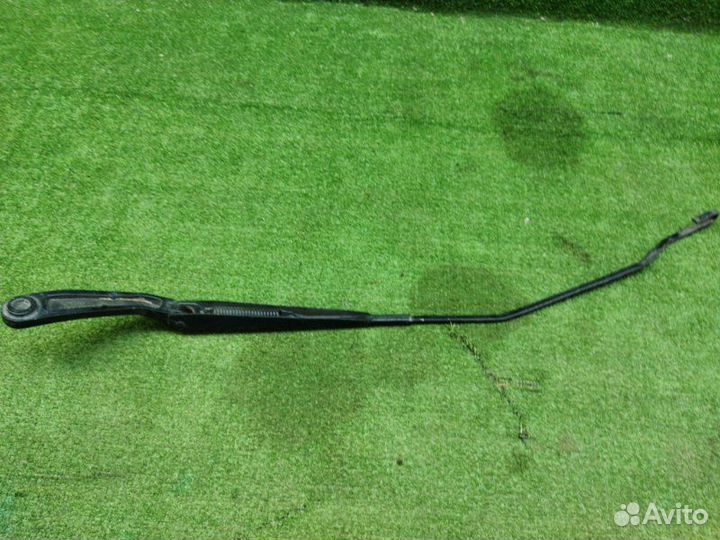 Поводок стеклоочистителя Chevrolet Cobalt