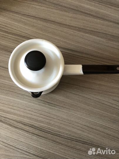 Ковш или чайник эмалированный