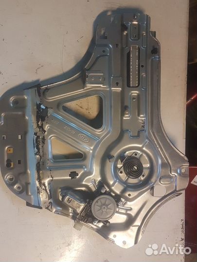 Стеклоподъемник передний правый KIA carnival 2006