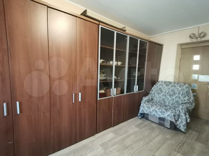 2-к. квартира, 52 м², 1/9 эт.