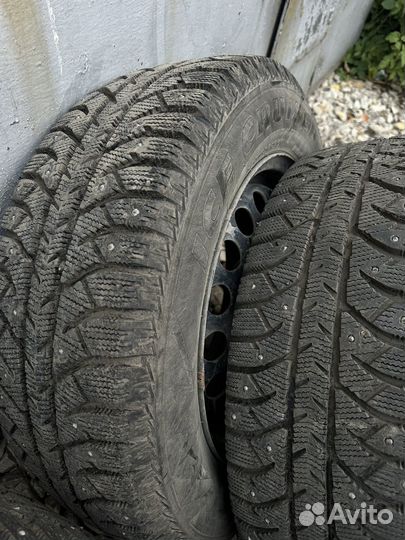 Bridgestone Ice Cruiser 7000 195/65 R15 91T
