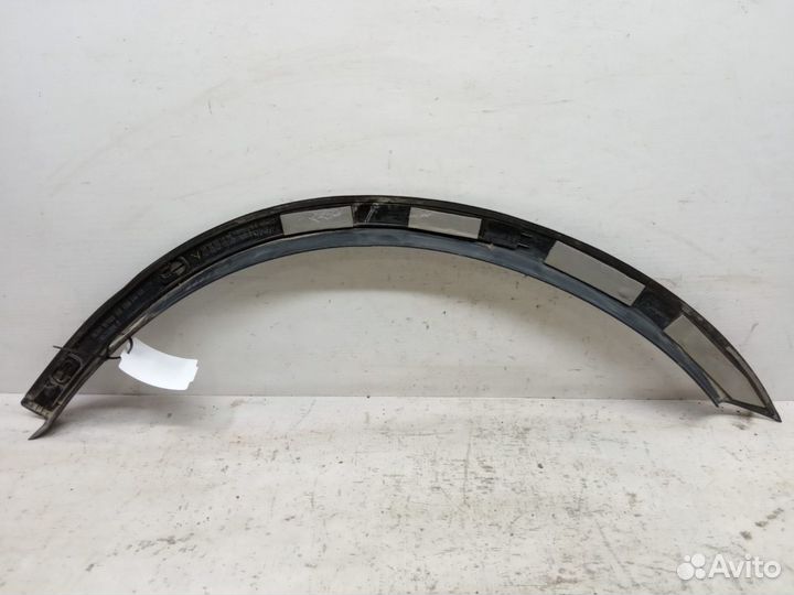 Накладка крыла задняя правая Mitsubishi Outlander