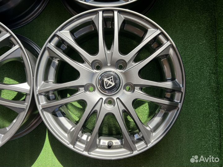 R15 Weds Velva Sport 5x114.3 6JJ ET+53 цо73,1мм 6