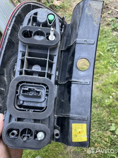 Задний правый фонарт Renault duster