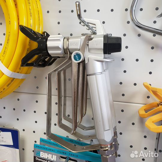 Безвоздушный окрасочный пистолет краскопульт X450