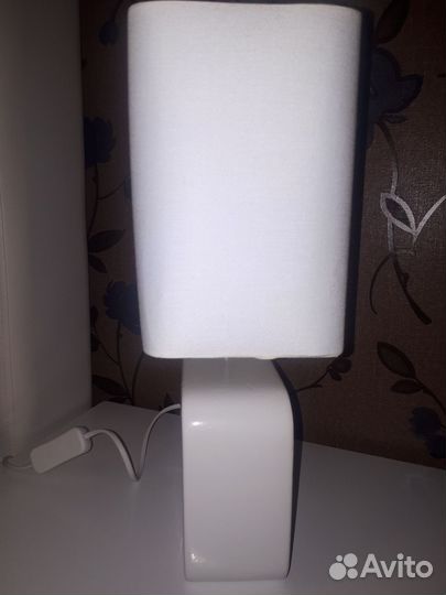 Лампа светильник прикроватная настольная