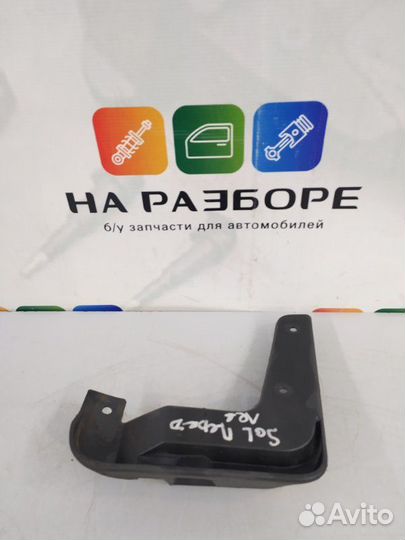 Брызговик передний левый Hyundai Solaris 2