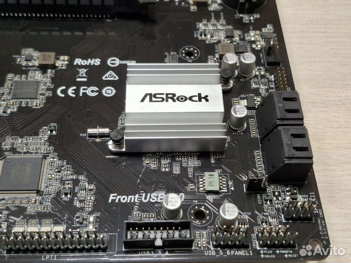 Материнская плата с процессором и памятью