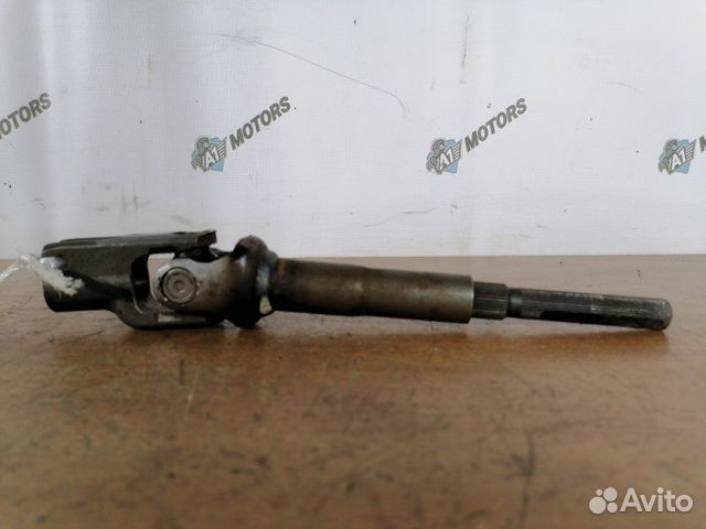 Рулевой карданчик Toyota Isis ZNM10W