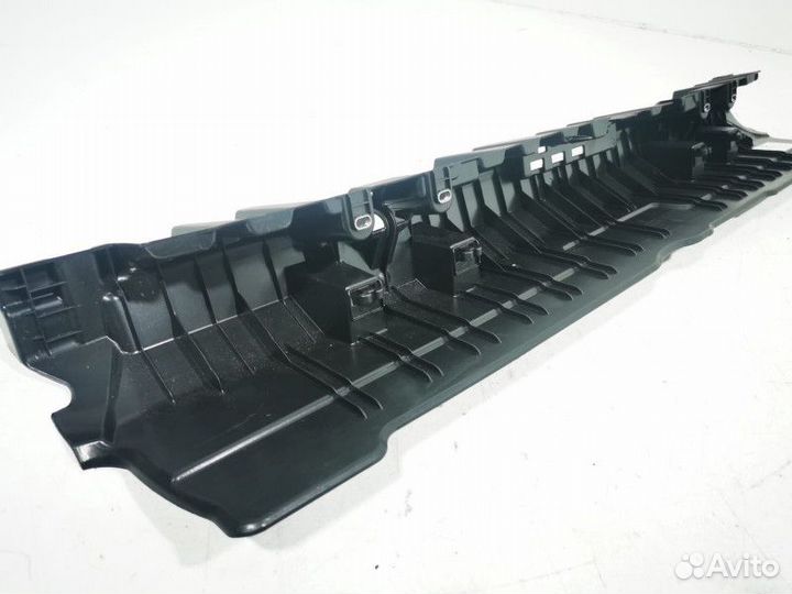 Накладка внутренняя на заднюю панель кузова BMW X1