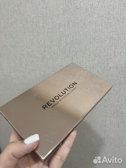 Новый карандаш для губ