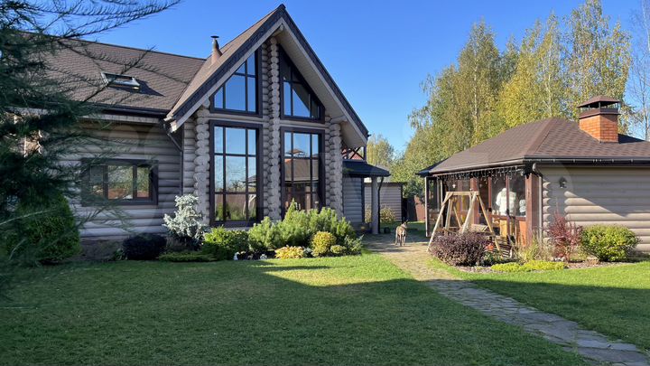 Дом 140 м² на участке 12 сот.