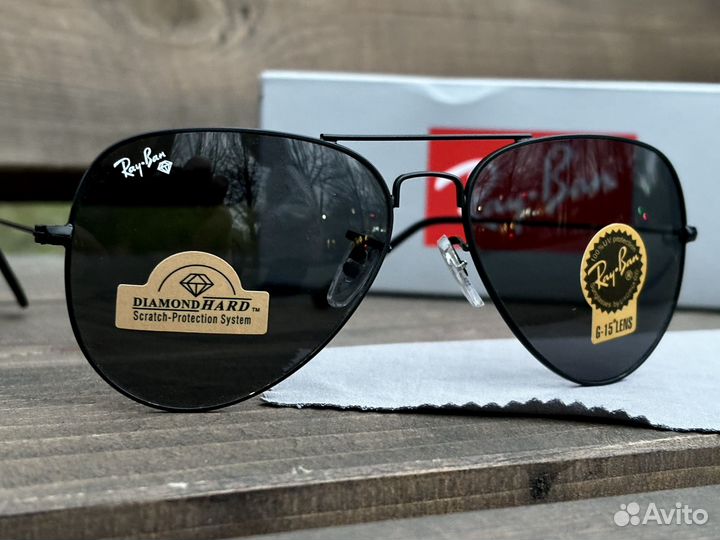 Солнцезащитные очки RAY-BAN
