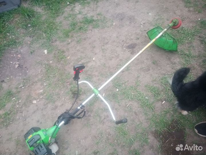 Триммер бензиновый бу