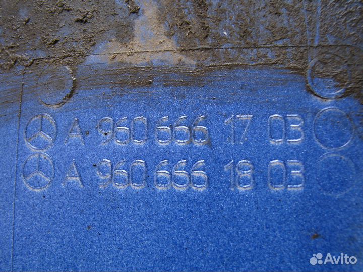 Mercedes Actros MP4 Подножка