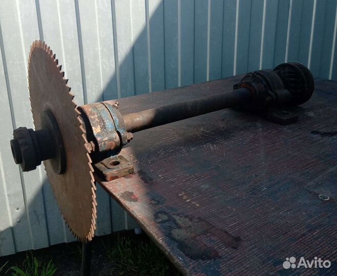 Вал циркулярный