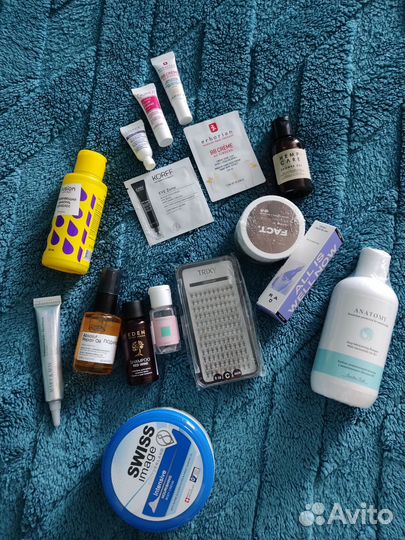 Набор косметики боксом
