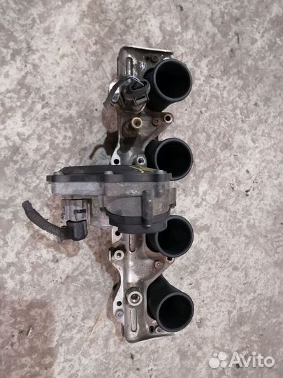 Коллектор Впускной Фольксваген пассат Б6 06D133340