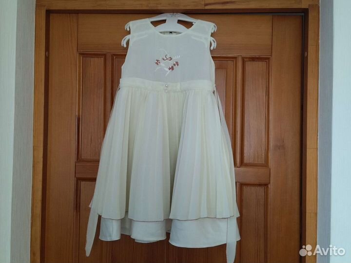 Платье на девочку