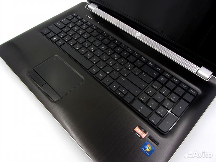 Ноутбук с большим экраном и крутым звуком