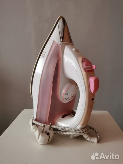 Утюг с парогенератором