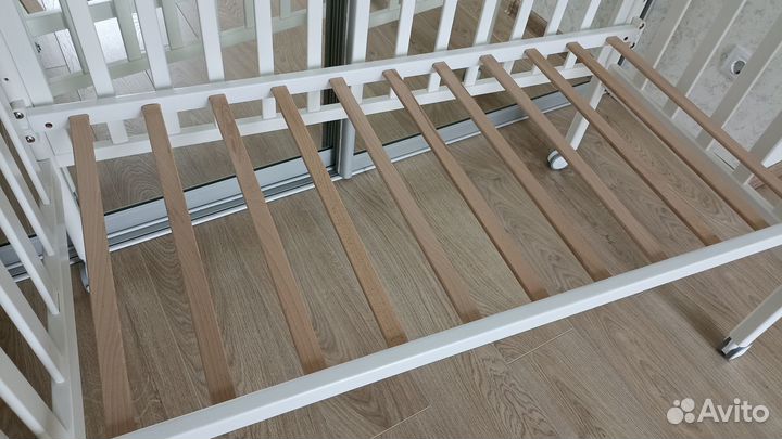 Детская кроватка и матрас