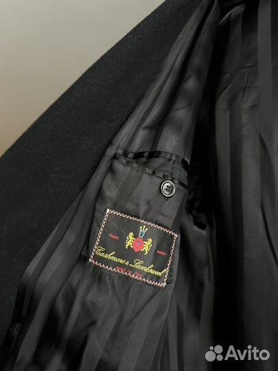 Двубортное пальто