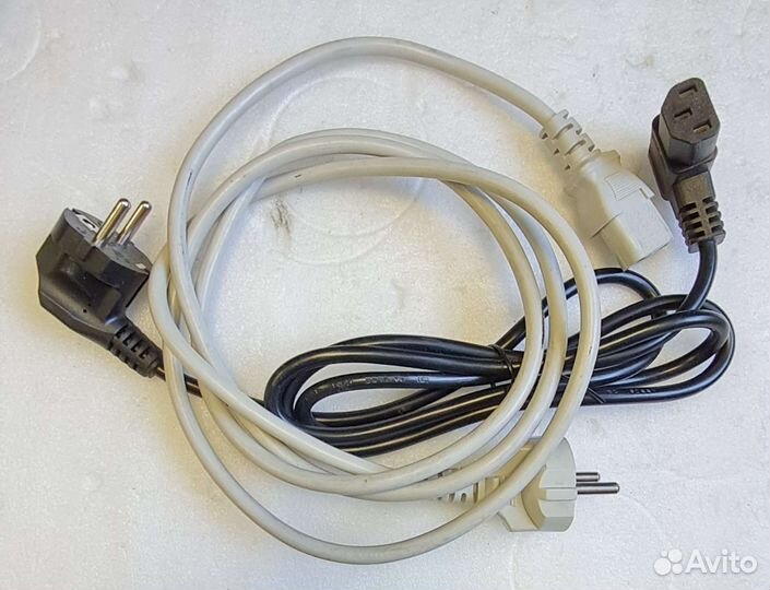 Компьютерные кабели силовые и сигнальные разные