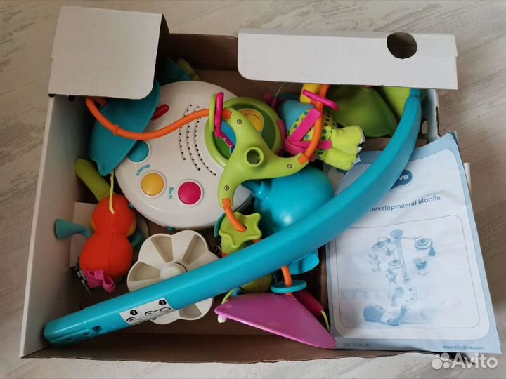 Мобиль tiny love