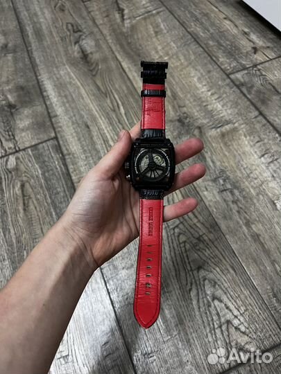 Наручные часы TAG Heuer Calibre