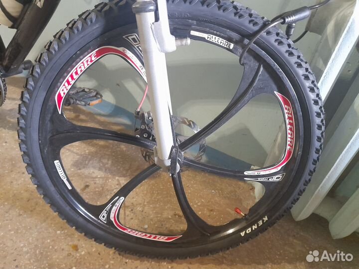 Велосипед BMW