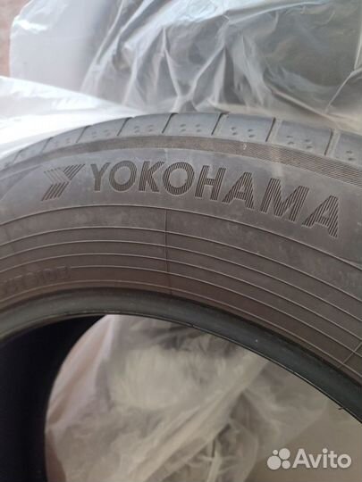 Yokohama BluEarth AE50 215/65 R17 99V