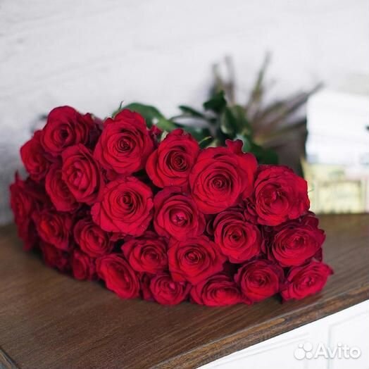Букет красных роз, Эквадор, 80см 35 шт
