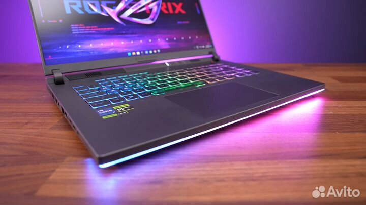 Asus Strix G16 RTX 4080 / i7 13650HX / 2K / 240Hz