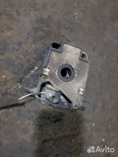 Замок капота BMW X5 E53 2003 рест. M62 4.4 АКПП