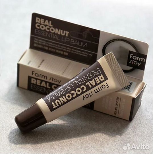 Бальзам для губ real coconut essential LIP balm