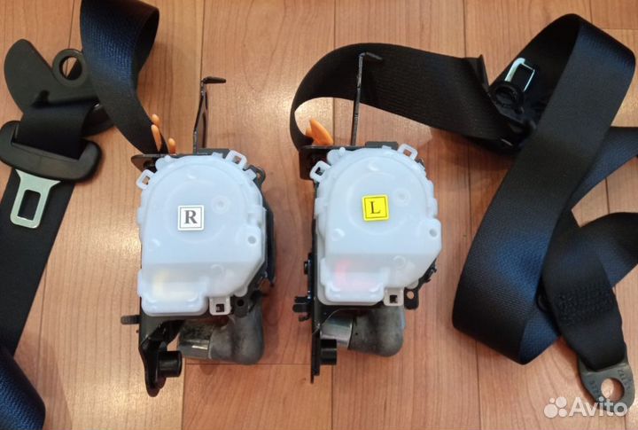 Два новых ремня безопасности Kia Rio 4 / Solaris 2