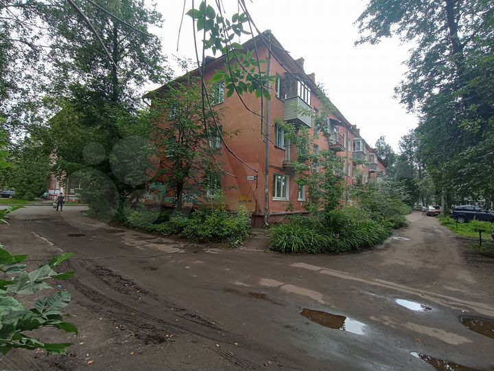 3-к. квартира, 58 м², 1/3 эт.