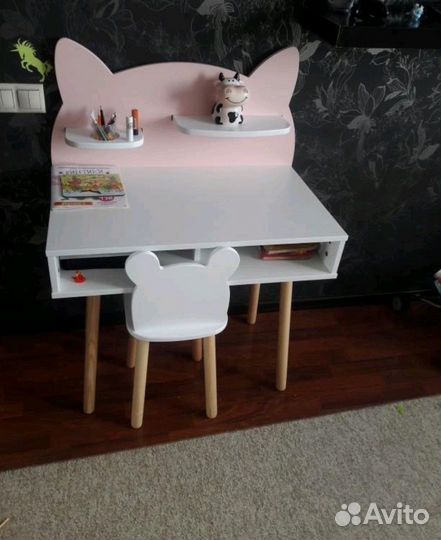 Детский стол и стул