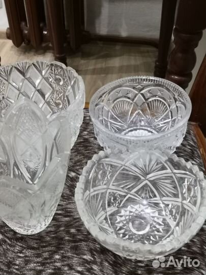 Салатники хрустальные разные