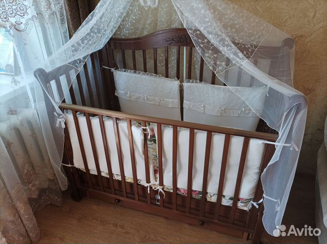 Детская кроватка