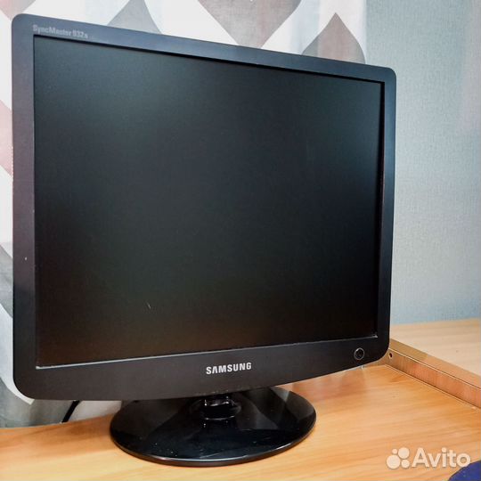 Монитор Samsung 19 дюймов