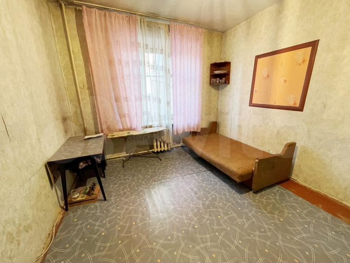 Комната 20 м² в 4-к., 2/5 эт.