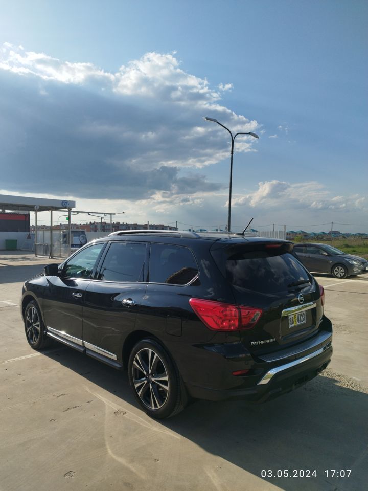 Nissan Pathfinder: фото владельца