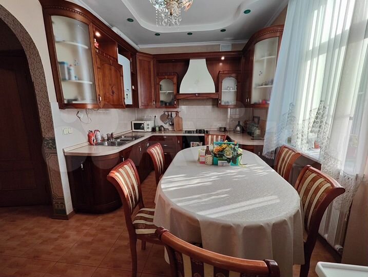 4-к. квартира, 150,6 м², 3/4 эт.