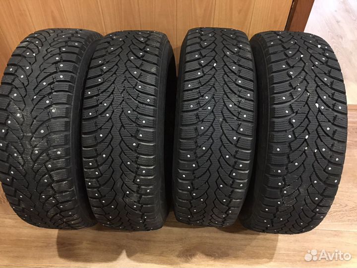 R16 Pirelli Formula Ice 215/65, PCD 5x114.3 DIA 66.1