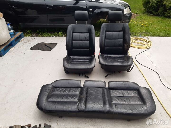 Уплотнитель капота ауди а6 с4