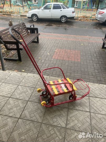 Детские санки на колесах