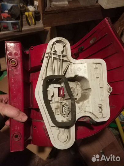 Задние фонари Skoda Yeti дорестайл