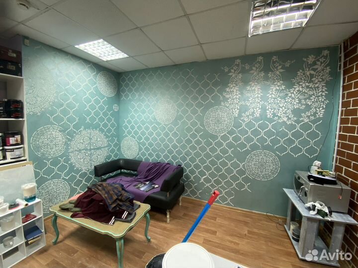 Нанесение декоративной штукатурки